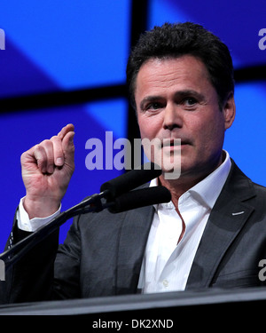 Donny Osmond Milwaukee Brewers Live Kommentar Stimme Bob Uecker Fame in NAB Broadcasting Hall Of auf NAB in Las Vegas Stockfoto