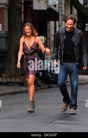 David Duchovny und Natalie Zea am Set von "Californication" in Manhattan New York City USA - 20.04.12 gesehen: Stockfoto