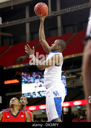 11. März 2011 bewachen - Atlanta, GA, USA - Kentucky Wildcats Darius Miller (1) legen Sie in zwei von seinen 15 als Kentucky Ole Miss 75-66 auf Freitag, 11. März 2011, in Atlanta, GA. besiegten  Foto: Mark Cornelison | Personal. (Kredit-Bild: © Lexington Herald-Leader/ZUMAPRESS.com) Stockfoto