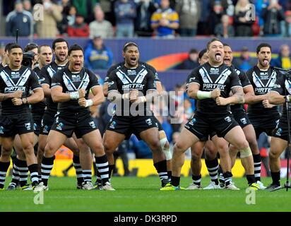 Manchester, UK. 1. Dezember 2013. Die Hakka - New Zealand V Australien - Rugby League World Cup Finale - Old Trafford - Manchester - UK. Bildnachweis: Sport In Bilder/Alamy Live-Nachrichten Stockfoto