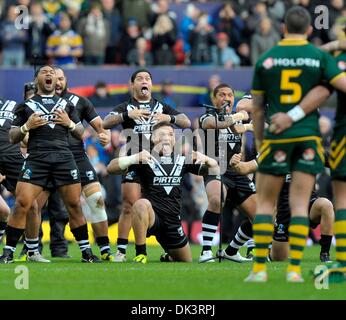 Manchester, UK. 1. Dezember 2013. Die Hakka - New Zealand V Australien - Rugby League World Cup Finale - Old Trafford - Manchester - UK. Bildnachweis: Sport In Bilder/Alamy Live-Nachrichten Stockfoto