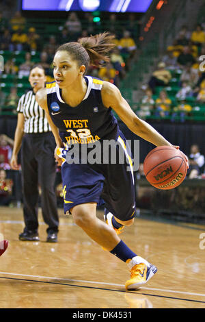 20. März 2011 - Waco, Texas, USA - West Virginia Mountaineers Guard Vanessa Houseâ€ 12 Â € in Aktion gegen die Houston Cougars während der Eröffnung Runde des NCAA Division 1 Frauen-Basketball-Meisterschaft.  West Virginia Niederlagen Houston 79-73 in der Mitte Ferrell. (Kredit-Bild: © Andrew Dieb/Southcreek Global/ZUMAPRESS.com) Stockfoto