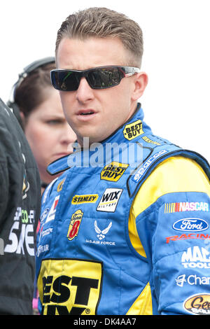 27. März 2011 - Fontana, Kalifornien, USA - AJ Allmendinger Fahrer des #43, die Best Buy Ford während der NASCAR Sprint Cup Serie Auto Club 400 auf Auto Club Speedway. Allmendinger fuhr fort, auf 14 h Platz beenden. (Kredit-Bild: © Brandon Parry/Southcreek Global/ZUMAPRESS.com) Stockfoto