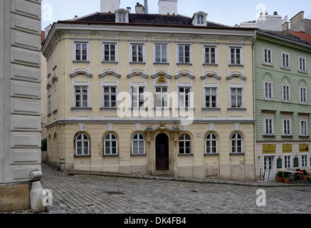 Der dritte Mann-Tür - Tür in dem Orson Welles als Harry Lime von Joseph Cotton in der Carol Reed Film versteckt Stockfoto