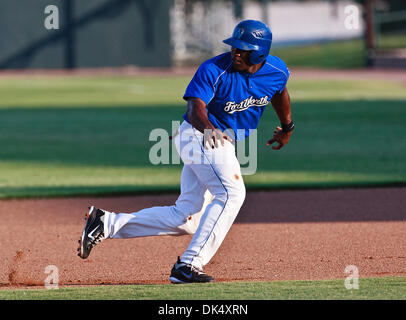 19. Juli 2011 - Fort Worth, Texas, USA - Fort Worth Katzen Infielder Aljay Davis (7) in Aktion während der amerikanischen Vereinigung der Independent Professional Baseball Spiel zwischen Gary Southshore Railcats und Fort Worth Katzen auf dem historischen LaGrave-Baseball-Feld in Fort Worth, Tx. Gary Southshore Niederlagen Fort Worth 7 bis 3. (Kredit-Bild: © Dan Wozniak/Southcreek Global/ZUMAPRES Stockfoto