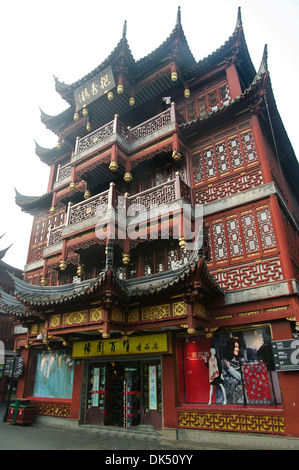 China SHANGHAI - nov 15.2013: alte chinesische rote Haus Yu-Garten Stockfoto