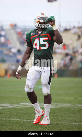 16. April 2011 - Fort Lauderdale, Florida, USA - Ramon Buchanan (45) von der Miami Hurricanes in den Frühling-Football-Spiel im Lockhart Stadium in Fort Lauderdale, Florida. (Kredit-Bild: © Luis Blanco/Southcreek Global/ZUMApress.com) Stockfoto