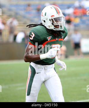 16. April 2011 - Fort Lauderdale, Florida, USA - Travis Benjamin (3) der Miami während der Frühling-Football-Spiel im Lockhart Stadium in Fort Lauderdale, Florida. (Kredit-Bild: © Luis Blanco/Southcreek Global/ZUMApress.com) Stockfoto