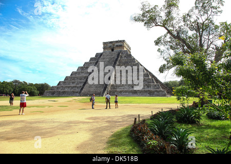 Trat der Pyramide des Kukulkan, El Castillo Chichen Itza Maya-Ruinen auf der Yucatan Halbinsel Mexico North America Stockfoto