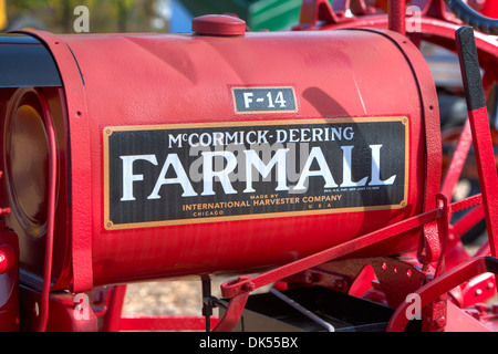 Eine 1938 International Harvester McCormick-Deering Farmall F-14 Traktor. Stockfoto