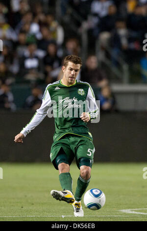 23. April 2011 - Carson, Kalifornien, USA - Portland Timbers Verteidiger Eric Brunner #5 während der Major League Soccer Spiel zwischen Portland Timbers und die Los Angeles Galaxy im Home Depot Center. Die Galaxie fuhr fort, um die Hölzer mit einem Endstand von 3: 0 zu besiegen. (Kredit-Bild: © Brandon Parry/Southcreek Global/ZUMAPRESS.com) Stockfoto