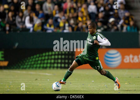 23. April 2011 - Carson, Kalifornien, USA - Portland Timbers Mittelfeldspieler Jeremy Hall #17 in Aktion während der Major League Soccer Spiel zwischen Portland Timbers und die Los Angeles Galaxy im Home Depot Center. Die Galaxie fuhr fort, um die Hölzer mit einem Endstand von 3: 0 zu besiegen. (Kredit-Bild: © Brandon Parry/Southcreek Global/ZUMAPRESS.com) Stockfoto