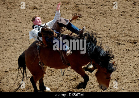 24. April 2011 - Clovis, Kalifornien, US - Fahrten Lee Lantz von Molalla, oder Angel Dust beim Clovis Rodeo. (Kredit-Bild: © Matt Cohen/Southcreek Global/ZUMAPRESS.com) Stockfoto