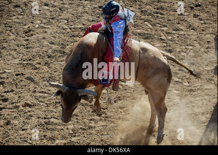 24. April 2011 - wünschen Clovis, Kalifornien, USA - Shawn Hogg von Odessa, TX Fahrten dies beim Clovis Rodeo. (Kredit-Bild: © Matt Cohen/Southcreek Global/ZUMAPRESS.com) Stockfoto