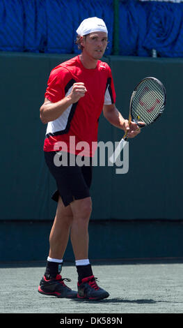 27. April 2011 - Sarasota, Florida, USA - LONGBOAT KEY, FL - 25 April: FRANK DANCEVIC (CAN) Niederlagen Go SOEDA (JPN) 26, 63,61 in der zweiten Runde der Sarasota Open. (Kredit-Bild: © Andrew Patron/ZUMAPRESS.com) Stockfoto