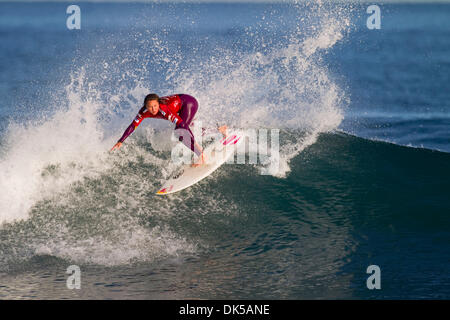 30. April 2011 - Taranaki, Australien - CARISSA MOORE (USA) platziert Runner-up bei der ASP-Subaru-Pro in Taranaki Neuseeland, wenn sie von Sally Fitzgibbons (AUS) am Samstag im Finale besiegt wurde. Moore erlitt eine Welle verhungert Hitze Wahl am gegenüberliegenden Ufer zu ihrer Gegnerin die letztlich ihr den Sieg sowie der Welt-Nr. 1 Position Kosten sitzen. (Kredit-Bild: © Kirstin S Stockfoto