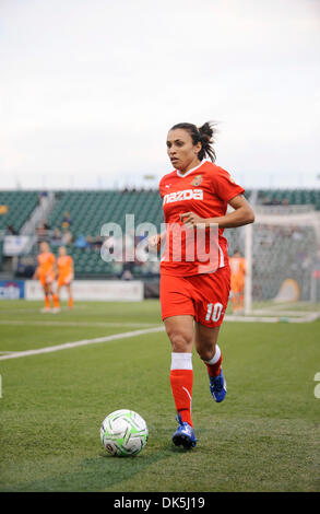 6. Mai 2011:. Die WNY Flash besiegte SkyBlue FC 3-1 Sahlen Stadion in Rochester, NY. Western New York Flash forward Marta (#10) bereitet auf den Eckball. (Kredit-Bild: © Alan Schwartz/Cal Sport Media/ZUMAPRESS.com) Stockfoto