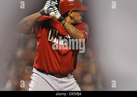 11. Mai 2011 Fledermäuse - San Francisco, Kalifornien, USA - Arizona-Diamantmarkierungen Catcher HENRY BLANCO (#12) während der Mittwoch Abend Spiel im AT&T Park.  Die Riesen besiegt die Diamondbacks 4-3. (Kredit-Bild: © Scott Beley/Southcreek Global/ZUMAPRESS.com) Stockfoto