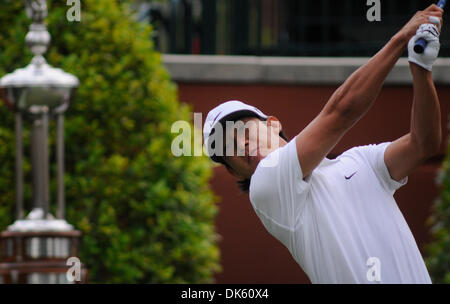 19. Mai 2011 - Fort Worth, Texas, USA - 19.05.2011. ANTHONY KIM abschlägt am ersten Loch in der ersten Runde des Crowne Plaza Invitational im Colonial in Fort Worth, Texas. (Kredit-Bild: © Ralph Lauer/ZUMAPRESS.com) Stockfoto