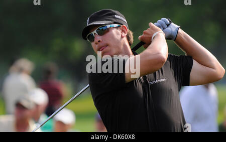 19. Mai 2011 - Fort Worth, Texas, USA - 19.05.2011. RICKY BARNES Uhren seinen Abschlag vom zehnten Loch in der ersten Runde des Crowne Plaza Invitational im Colonial in Fort Worth, Texas. (Kredit-Bild: © Ralph Lauer/ZUMAPRESS.com) Stockfoto