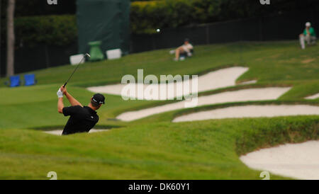 19. Mai 2011 - Fort Worth, Texas, USA - 19.05.2011. TAG TAKELAGEN Treffer aus dem Fairwaybunker in das erste Loch in der ersten Runde des Crowne Plaza Invitational im Colonial in Fort Worth, Texas. (Kredit-Bild: © Ralph Lauer/ZUMAPRESS.com) Stockfoto