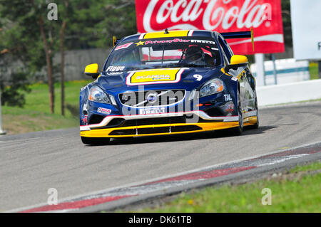 20. Mai 2011 - Bowmanville, Ontario, Kanada - Alex Figge fahren die #9 (GT) K-Pax Racing/Volvo während der Praxis für die Victoria Day Speedfest Wochenende auf dem Mosport International Raceway. (Kredit-Bild: © Keith Hamilton/Southcreek Global/ZUMAPRESS.com) Stockfoto