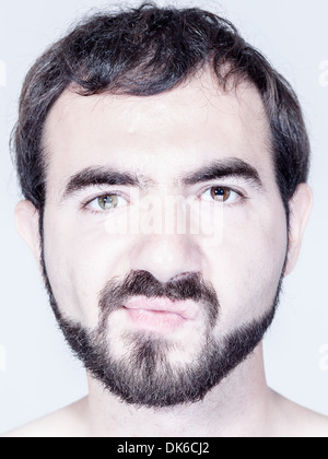 Mann mit Bart hautnah Stockfoto