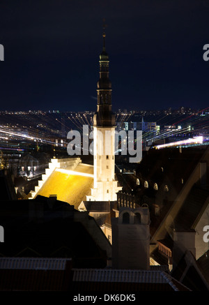 Kirche des Heiligen Geistes (Pühavaimu) in Tallinn, Estland in der Nacht Stockfoto