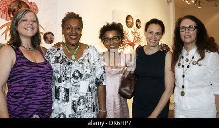 Shana Dambrot CCH Pounder Kamala Eichler Jennifer Doyle und Lezley Saar Merry Karnowsky Gallery präsentiert "Irren im Dachgeschoss" Stockfoto