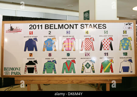 7. Juni 2011 - Elmont, New York, USA - Post Position ziehen und eine Pressekonferenz für 143. Belmont Stakes - (Credit-Bild: © Sue Kawczynski/Eclipse/ZUMAPRESS.com) Stockfoto