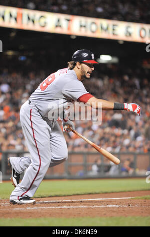7. Juni 2011 läuft - San Francisco, Kalifornien, USA - Washington Nationals linker Feldspieler MICHAEL MORSE (38) zum ersten Spielverlauf Dienstag Abend im AT&T Park.  Die Staatsangehörigen schlagen die Riesen 2-1 (Credit-Bild: © Scott Beley/Southcreek Global/ZUMAPRESS.com) Stockfoto