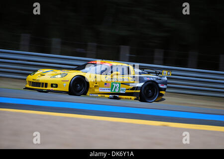 9. Juni 2011 - Le Mans, Frankreich - Corvette Racing Chevrolet Corvette C6 ZR1, #73, Olivier Beretta, Tom Milner, Antonio Garcia im Zeittraining Donnerstag für die 24 Stunden von Le Mans.  (Kredit-Bild: © Rainer Ehrhardt/ZUMAPRESS.com) Stockfoto