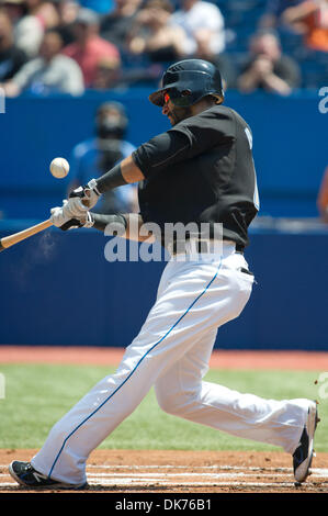 16. Juni 2011 - Toronto, Ontario, Kanada - Toronto Blue Jays Recht Fielder Jose Bautista (19) im Kampf gegen die Baltimore Orioles. Baltimore Orioles spielte die Toronto Blue Jays an das Rogers Centre in Toronto, Ontario. Baltimore Orioles besiegt die Toronto Blue Jays-4 - 3. (Kredit-Bild: © Keith Hamilton/Southcreek Global/ZUMAPRESS.com) Stockfoto