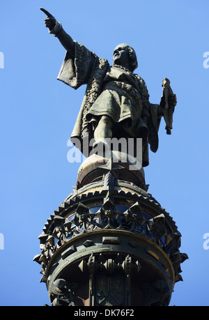 Statue von Christopher Columbus auf der Oberseite der Mirador de Colon Denkmal, Katalonien, Barcelona, Spanien. Stockfoto