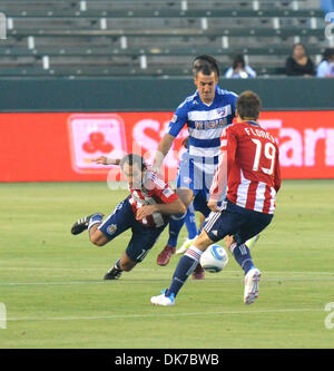 19. Juni 2011 - Carson, CA, USA - MLS (Major League Soccer) NICK LABROCCA #10 in der ersten Hälfte des Spiels Mitte Nahfeld ausfällt als FC DALLAS CHIVAS USA, 2: 1, im Home Depot Center, Carson, Kalifornien besiegt... Kredit-Bild: Cr Scott Mitchell/ZUMA PRESS (Credit-Bild: © Scott Mitchell/ZUMAPRESS.com) Stockfoto