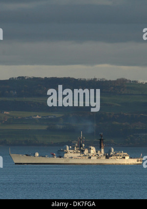 HMS Edinburgh kommt für ihr Finale Besuch in ihrem Namensvetter Stadt, wie sie ist in den Ruhestand vom service Stockfoto