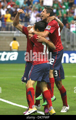 22. Juni 2011 - Houston, Texas, USA - feiern US-Spieler ihr Ziel. USA gegen Panama 1: 0 in den CONCACAF Gold Cup Halbfinale 2011 im Reliant Stadium in Houston, Texas. (Kredit-Bild: © Luis Leyva/Southcreek Global/ZUMAPRESS.com) Stockfoto