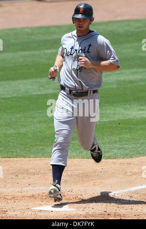 22. Juni 2011 - Los Angeles, California, Vereinigte Staaten von Amerika - Detroit Tigers Recht Fielder Brennan Boesch (26) kommt auf den Teller legen, erzielte die Tiger 6. Lauf. Während eine Inter-Liga Spiel zwischen den, Detroit Tigers und die Los Angeles Dodgers im Dodger Stadium.  Die Tiger besiegte die Dodgers 7-5. (Kredit-Bild: © Tony Leon/Southcreek Global/ZUMAPRESS.com) Stockfoto