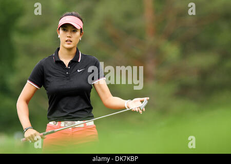 25. Juni 2011 - Rochester, New York, USA - USA Michelle Wie Bewertungen das 7. Loch auf der LPGA Championship 2011 gesponsert von Wegmans in Locust Hill Country Club in Rochester, New York am 26. Juni 2011 (Credit-Bild: © Nick Serrata/Eclipse/ZUMAPRESS.com) Stockfoto