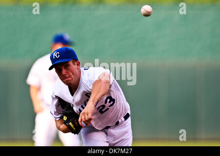 25. Juni 2011 - Kansas City, Missouri, USA - Kansas City Royals ab Krug Danny Duffy (23) während eines Spiels zwischen den Chicago Cubs und die Kansas City Royals im Kauffman Stadium in Kansas City, Missouri. Die Royals besiegte die Cubs 3-2. (Kredit-Bild: © Scott Kane/Southcreek Global/ZUMAPRESS.com) Stockfoto