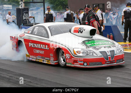 26. Juni 2011 - Norwalk, Ohio, USA - konkurriert Mike Edwards (#3, PENHALL/K & N/INTEROhio) in Pro Stock während der fünften jährlichen Gipfel Racing Equipment NHRA Nationals in Summit Racing Equipment Motorsports Park in Norwalk, Ohio. (Kredit-Bild: © Frank Jansky/Southcreek Global/ZUMAPRESS.com) Stockfoto