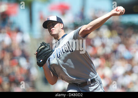 4. Juli 2011 - San Francisco, Kalifornien, USA - Padres Krug ab liefert Clayton Richard (33) in der MLB-Spiel zwischen den San Francisco Giants und den San Diego Padres im AT&T Park in San Francisco, Kalifornien.  Die Padres führen 2: 0 im vierten Inning. (Kredit-Bild: © Matt Cohen/Southcreek Global/ZUMAPRESS.com) Stockfoto