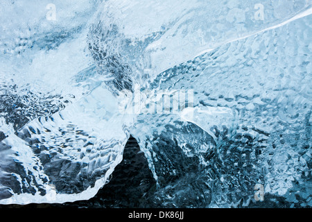 Antarktis, Cuverville Island, close-up der gewellte Oberfläche des schmelzenden Eisberg Stockfoto