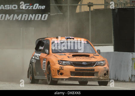 31. Juli 2011 - Los Angeles, Kalifornien, USA - Travis Pastrana Rennen im RallyCross-Finale in Los 7 in Los Angeles, Kalifornien. (Kredit-Bild: © Chris Hunt/Southcreek Global/ZUMApress.com) Stockfoto