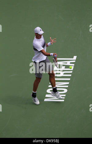 10. August 2011 - Montreal, Quebec, Kanada - Vasek Pospisil in Spielaktion in der zweiten Runde des Rogers Cup Tennis bei Stade Uniprix in Montreal, Kanada. Federer gewann in zwei Sätzen 7-5, 6-3..Mandatory Credit: Philippe Champoux / Southcreek Global (Credit-Bild: © Phillippe Champoux/Southcreek Global/ZUMAPRESS.com) Stockfoto