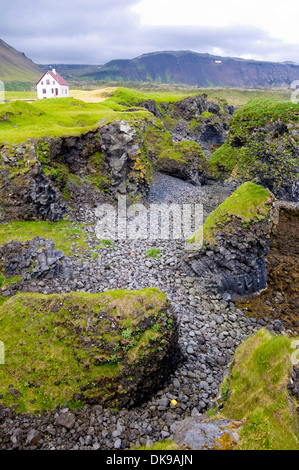 Abgelegenen Haus, Arnarstapi, Snaefellsnes, Island Stockfoto