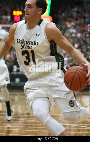 Fort Collins, Colorado, USA. 3. Dezember 2013. 3. Dezember 2013: Colorado State j.j. Avila fährt in der Spur gegen Colorados in der zweiten Hälfte im Moby-Arena in Fort Collins. © Csm/Alamy Live-Nachrichten Stockfoto