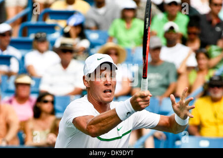 19. August 2011 - Cincinnati, Ohio, USA - Tomas Berdych (CZE) in Aktion bei den W & S Open gespielt wird im Lindner Familie Tennis Center in Cincinnati, Ohio. Berdych besiegte Roger Federer (SUI) 6-2, 7-6 (3) (Credit-Bild: © John Longo/Southcreek Global/ZUMAPRESS.com) Stockfoto