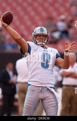 19. August 2011 - spielte Cleveland, Ohio, USA - Detroit ab Quarterback, die Matthew Stafford (9) vor der Vorsaison Spiel gegen die Cleveland Browns sich erwärmt in Cleveland Browns Stadium in Cleveland, Ohio. (Kredit-Bild: © Frank Jansky/Southcreek Global/ZUMAPRESS.com) Stockfoto