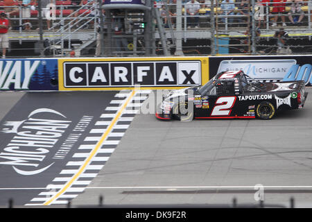 20. August 2011 - Brooklyn, Michigan, USA - NASCAR Sprint Cup Series Fahrer Kevin Harvick (2) während der VFW-200 auf dem Michigan International Speedway. (Kredit-Bild: © Rey Del Rio/Southcreek Global/ZUMAPRESS.com) Stockfoto